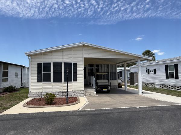 1993 Homes of Merit Mobile Home For Sale