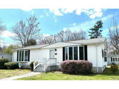 Mobile Home at 24 Leisurewoods Drive Rockland, MA 02370