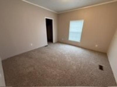 Photo 5 of 7 of home located at 5203 Vista Fairway San Antonio, TX 78244