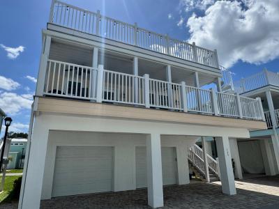 Photo 2 of 14 of home located at 423 E Intercoastal Dr Jensen Beach, FL 34957
