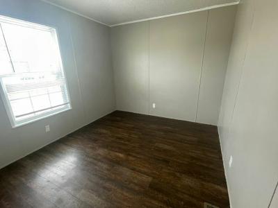 Photo 3 of 14 of home located at 47 Glarus Lane Lynwood, IL 60411