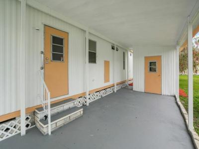 Photo 5 of 15 of home located at 7300 20th Street #260 Vero Beach, FL 32966