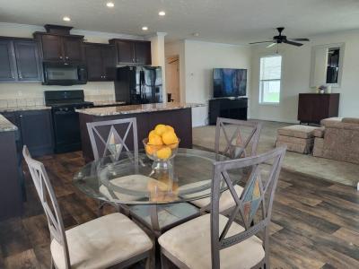 Photo 2 of 20 of home located at 292 Bayview Road Elgin, IL 60123