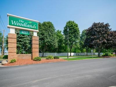 Photo 4 of 8 of home located at 884 Birchwood Dr. Lockport, NY 14094