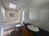 1995 Redman NA Mobile Home