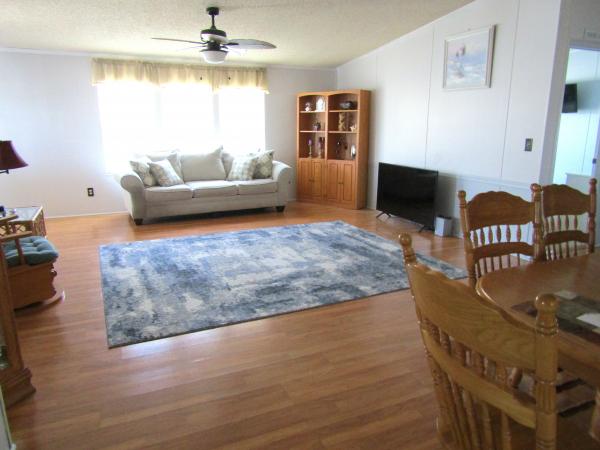 1988 Glenbrook Mobile Home