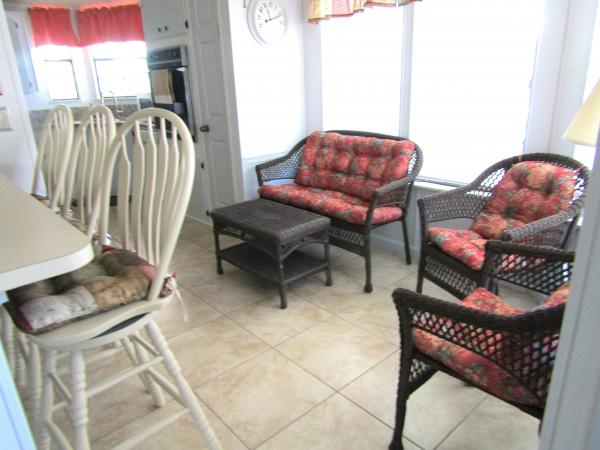 1988 Glenbrook Mobile Home