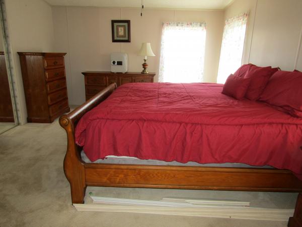 1988 Glenbrook Mobile Home