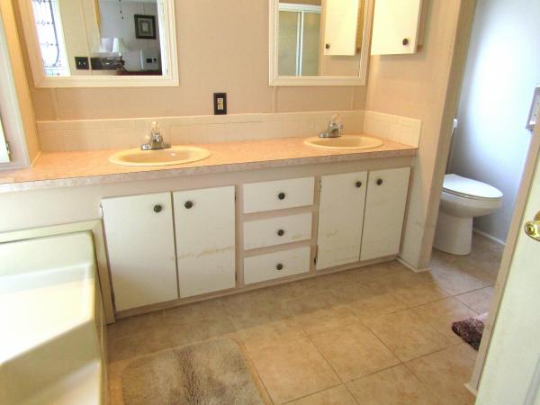 1988 Glenbrook Mobile Home