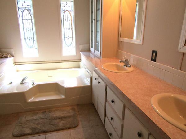 1988 Glenbrook Mobile Home
