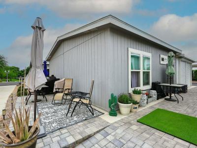 Photo 4 of 20 of home located at 2206 S Ellsworth Road Lot 126B Mesa, AZ 85209