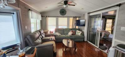 Photo 5 of 8 of home located at 7820 Wire Road 048 Zephyrhills, FL 33540