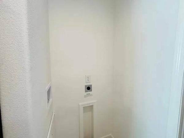2025 Q1 B 807  Home