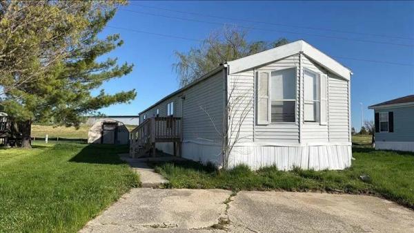 1989  Mobile Home For Sale