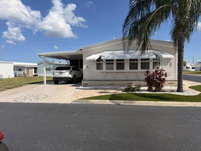 Photo 2 of 8 of home located at 508 44th Ave. E. Lot H-31 Bradenton, FL 34203