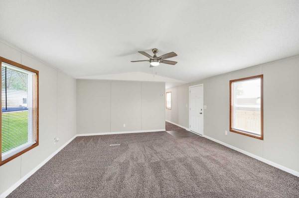 1998 Fleetwood Manufactured Home