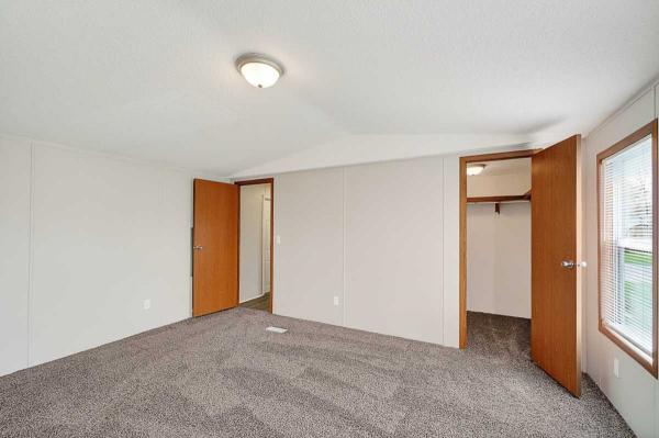 1998 Fleetwood Manufactured Home