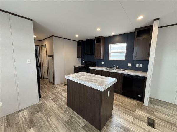 2021  Mobile Home For Sale