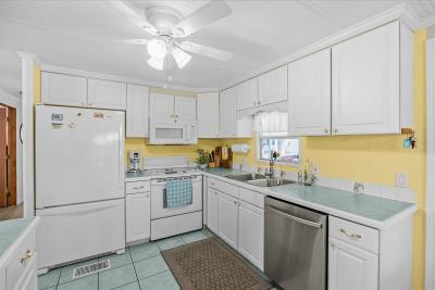 Photo 5 of 41 of home located at 115 E. Harbor Drive Vero Beach, FL 32960