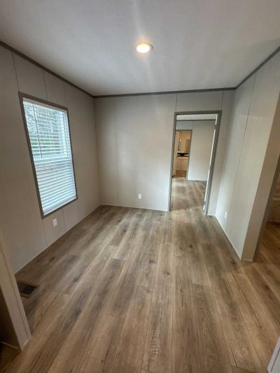 Photo 5 of 8 of home located at 11313 Cox Rd., Conroe, TX 77385