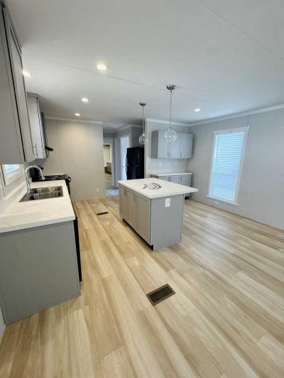 Photo 3 of 5 of home located at 11335 Cox Rd., Conroe, TX 77385