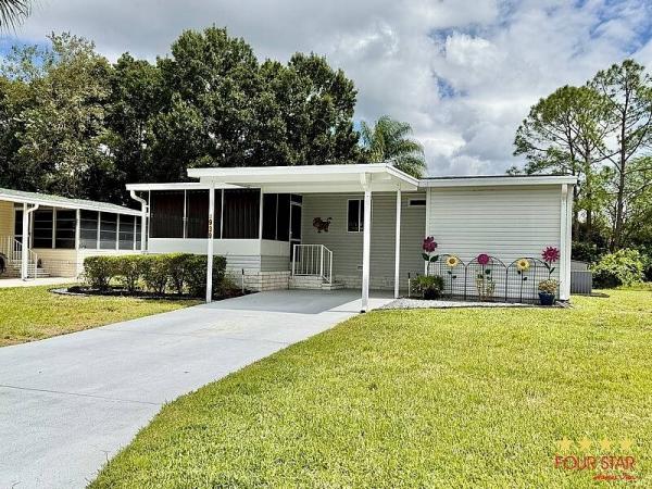 Photo 1 of 2 of home located at 939 Lantania Place Oviedo, FL 32765