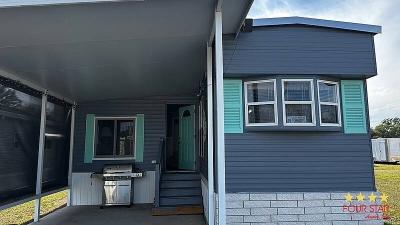 Mobile Home at 3903 Laurel Valley Rd Zephyrhills, FL 33542