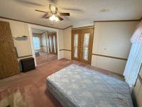 1992 PRESTIGE Manufactured Home