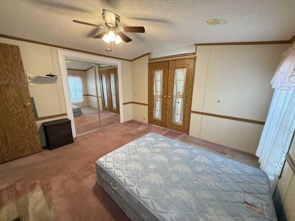 1992 PRESTIGE Manufactured Home