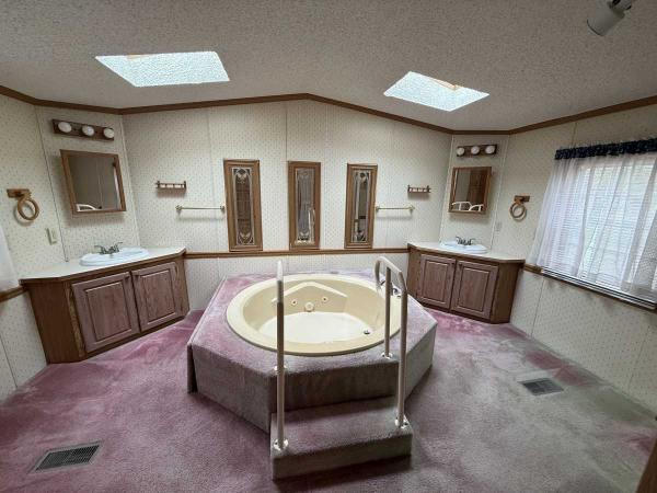 1992 PRESTIGE Manufactured Home