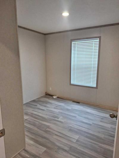 Photo 5 of 6 of home located at 23 Delaware Dr., Chillicothe, OH 45601