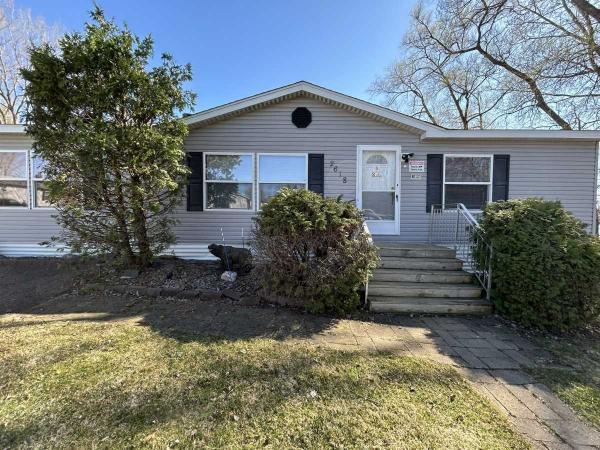 2006 FRIE Mobile Home For Sale
