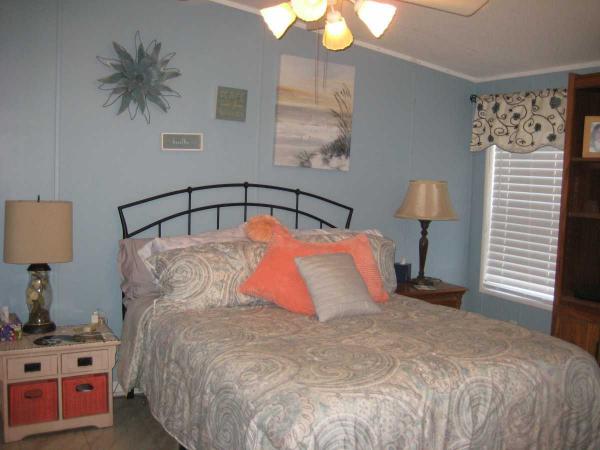 1999 Fleetwood Manufactured Home