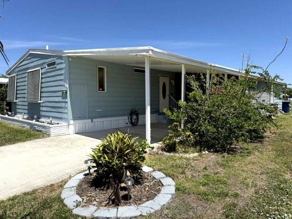 Photo 1 of 2 of home located at 4208 Lake View Dr S Ellenton, FL 34222