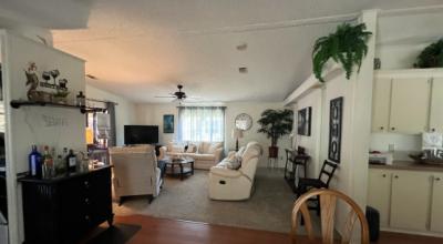 Photo 5 of 8 of home located at 2208 Paradise Way Palmetto, FL 34221