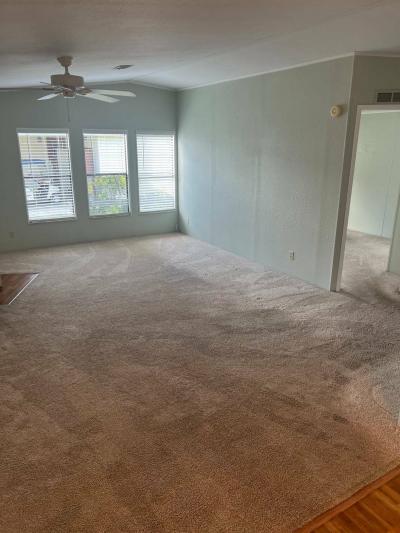 Photo 4 of 8 of home located at 9919 Cypress Lakes Drive #376 Lakeland, FL 33810