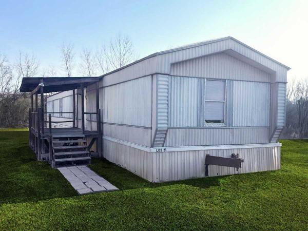 1996  Mobile Home For Sale