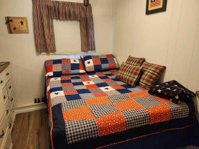 Photo 4 of 8 of home located at 2121 New Tampa Hwy, C-21 Lakeland, FL 33815