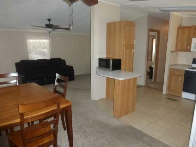 Photo 5 of 30 of home located at 2701 E Utopia Rd #44 Phoenix, AZ 85050