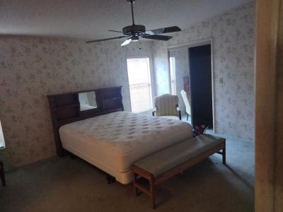 Photo 4 of 8 of home located at 15456 Lakeshore Villa Circle Tampa, FL 33613