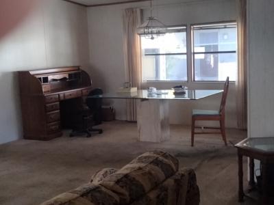 Photo 3 of 4 of home located at 15438 Lakeshore Villa Circle Tampa, FL 33613