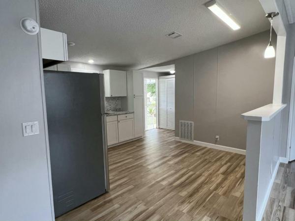 1994 BROO Manufactured Home