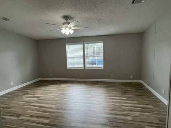 1994 BROO Manufactured Home