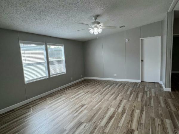 1994 BROO Manufactured Home