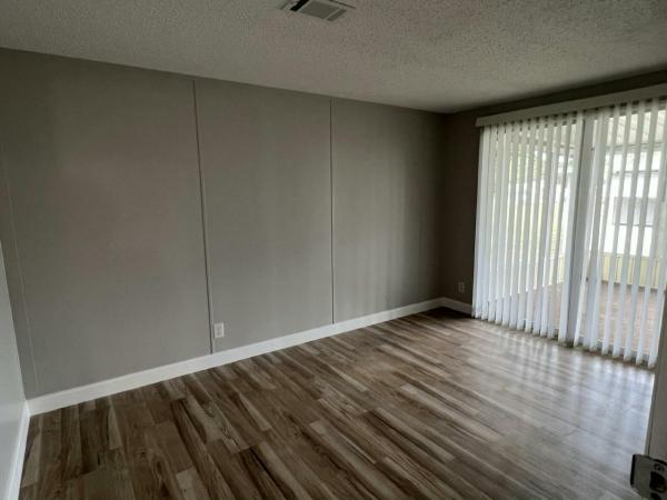 1994 BROO Manufactured Home