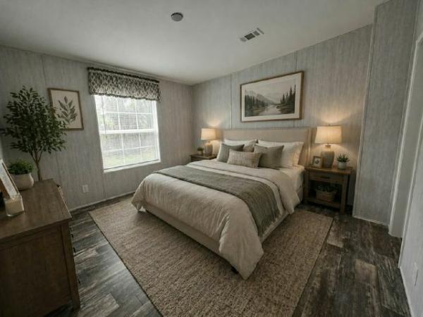 Photo 1 of 2 of home located at 11211 East Bay Rd. Unit 57 Gibsonton, FL 33534