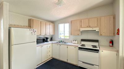 Photo 2 of 15 of home located at 413 Bemen Dr Lady Lake, FL 32159