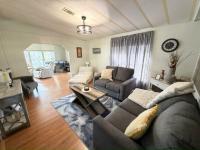1985 Barrington Manufactured Home