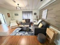 1985 Barrington Manufactured Home
