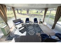 1985 Barrington Manufactured Home